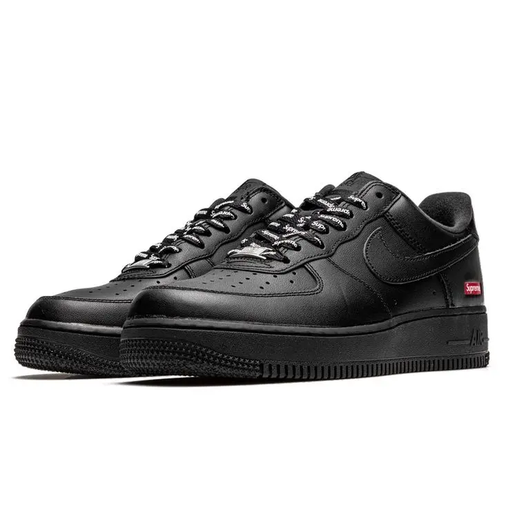 Air Force 1 Low Black Supreme 42.webp